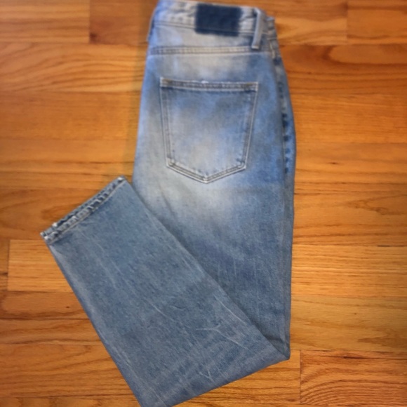 Denim Bloom Light wash tapered denim size 29 never worn - Picture 2 of 3